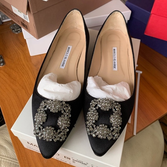 ❤️Authentic Manolo Blahnik Hangisi Flats Size 8❤️ - Picture 4 of 17